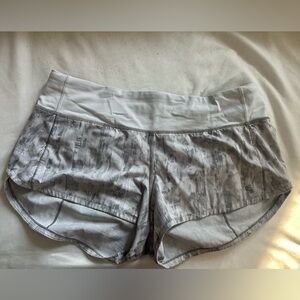 Lululemon Speed up Low Rise 2.5”